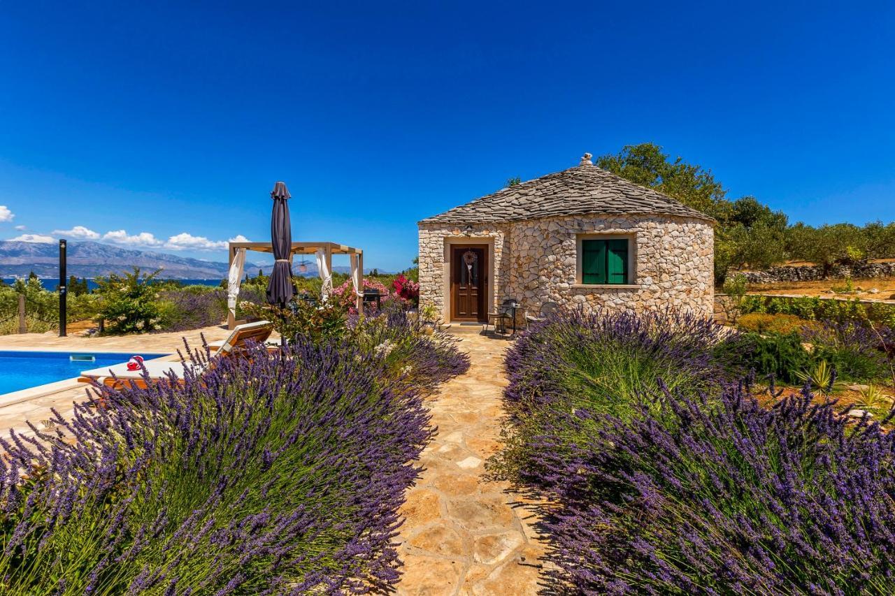 Magical Island Home Supetar Exteriér fotografie